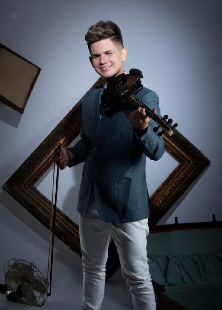 Miami Violinist Marcos del Risco Violinista de Miami
