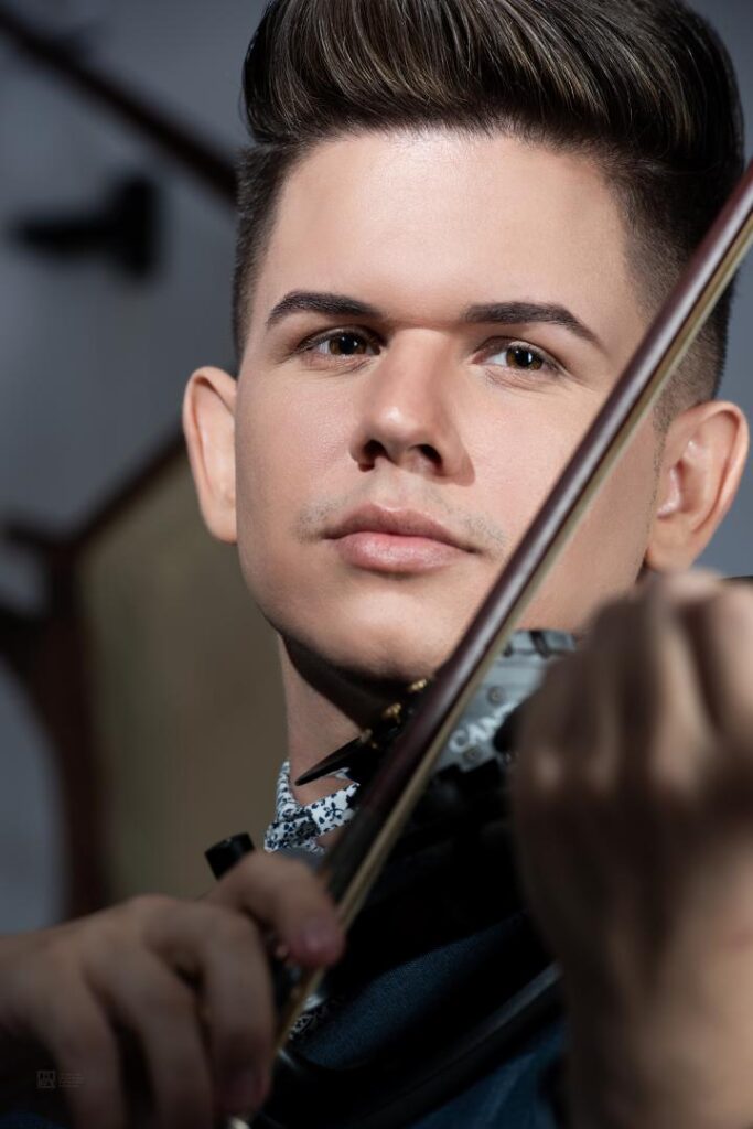 Miami Violinist Marcos del Risco Violinista de Miami