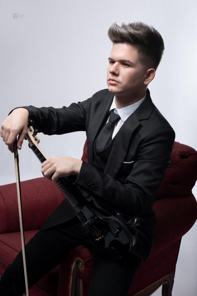 Miami Violinist Marcos del Risco Violinista de Miami