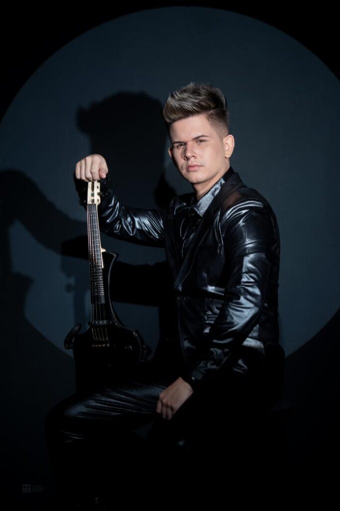 Miami Violinist Marcos del Risco Violinista de Miami