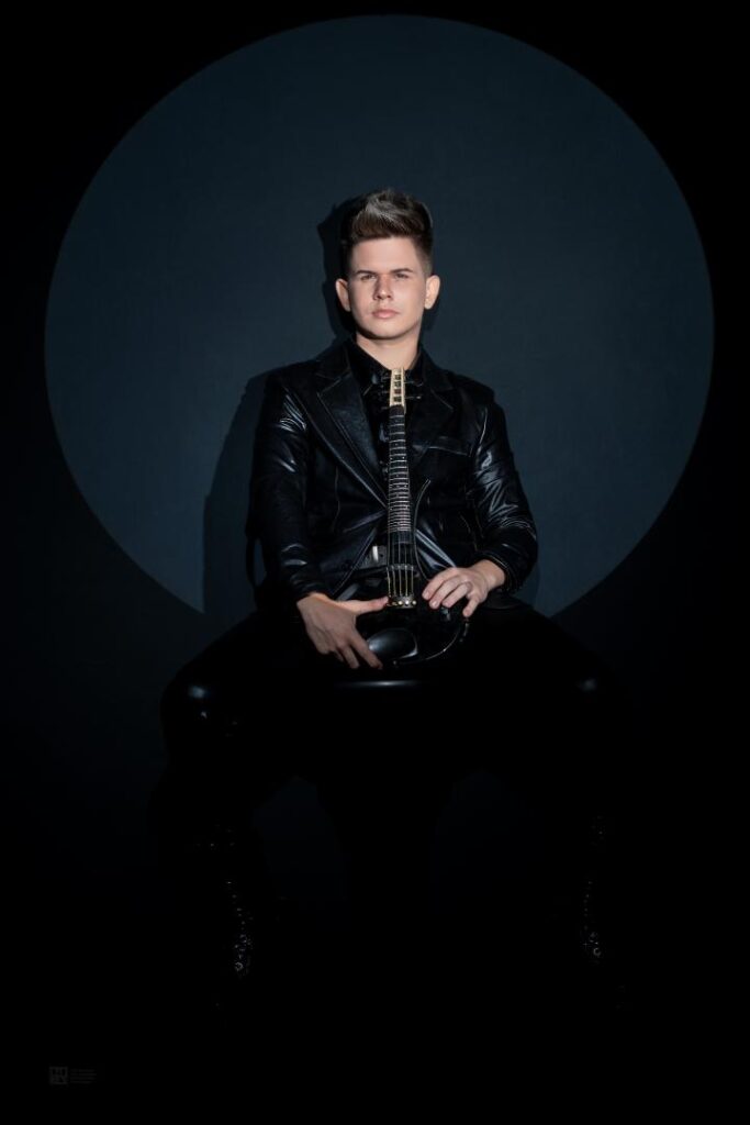 Miami Violinist Marcos del Risco Violinista de Miami